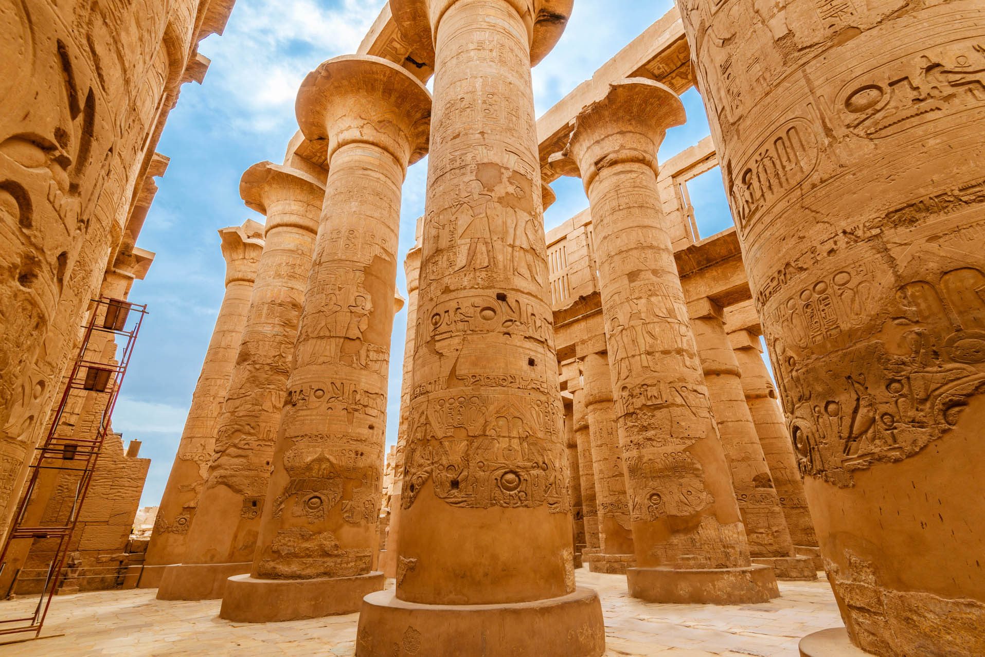 https://mdw-travel-data-us-east-1.s3.amazonaws.com/img/country/Egypt/Karnak-Temple/img_02.jpg