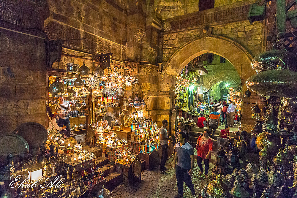 https://mdw-travel-data-us-east-1.s3.amazonaws.com/img/country/Egypt/Khan-El-Khalili/img_03.jpg