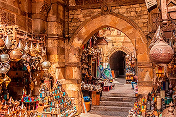 https://mdw-travel-data-us-east-1.s3.amazonaws.com/img/country/Egypt/Khan-El-Khalili/img_04.jpg
