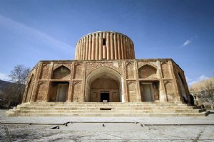 https://mdw-travel-data-us-east-1.s3.amazonaws.com/img/country/Egypt/Khorshid-Palace/img_03.jpg