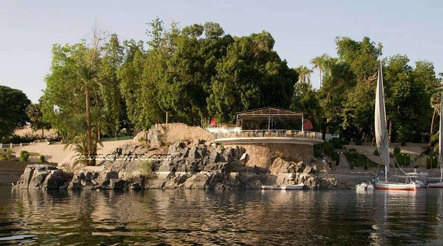 https://mdw-travel-data-us-east-1.s3.amazonaws.com/img/country/Egypt/Kitcheners-Island/img_02.jpg