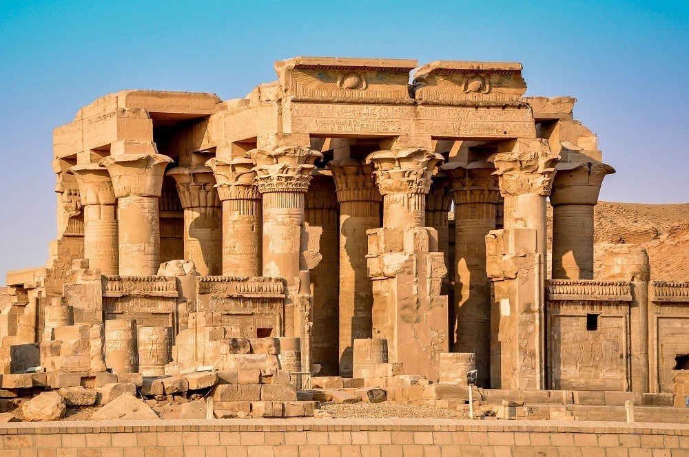 https://mdw-travel-data-us-east-1.s3.amazonaws.com/img/country/Egypt/Kom-Ombo-Museum/img_00.jpg