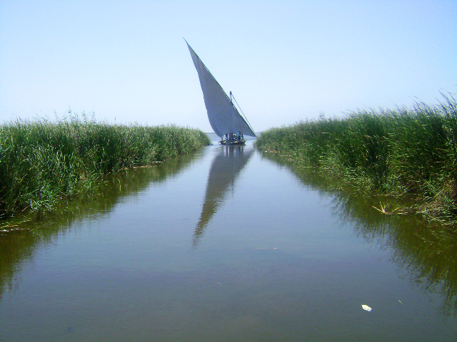 https://mdw-travel-data-us-east-1.s3.amazonaws.com/img/country/Egypt/Lake-Burullus/img_02.jpg
