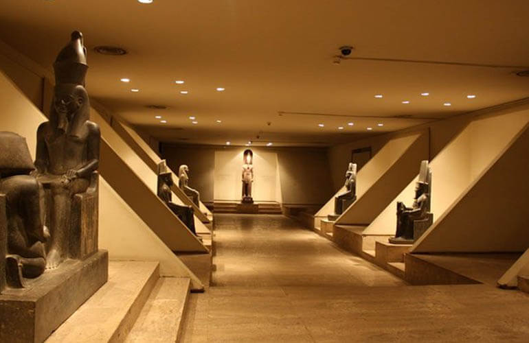 https://mdw-travel-data-us-east-1.s3.amazonaws.com/img/country/Egypt/Luxor-Museum/img_03.jpg