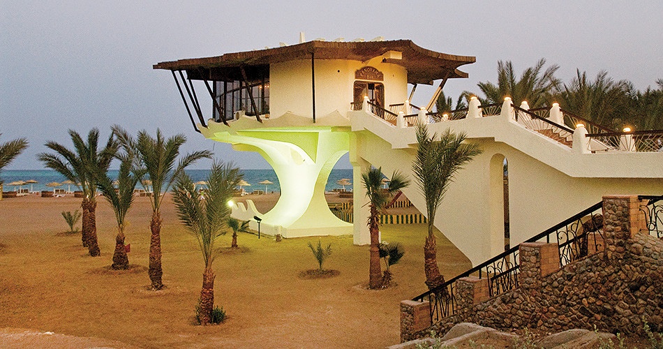 https://mdw-travel-data-us-east-1.s3.amazonaws.com/img/country/Egypt/Magawish-Village-&-Resort/img_02.jpg