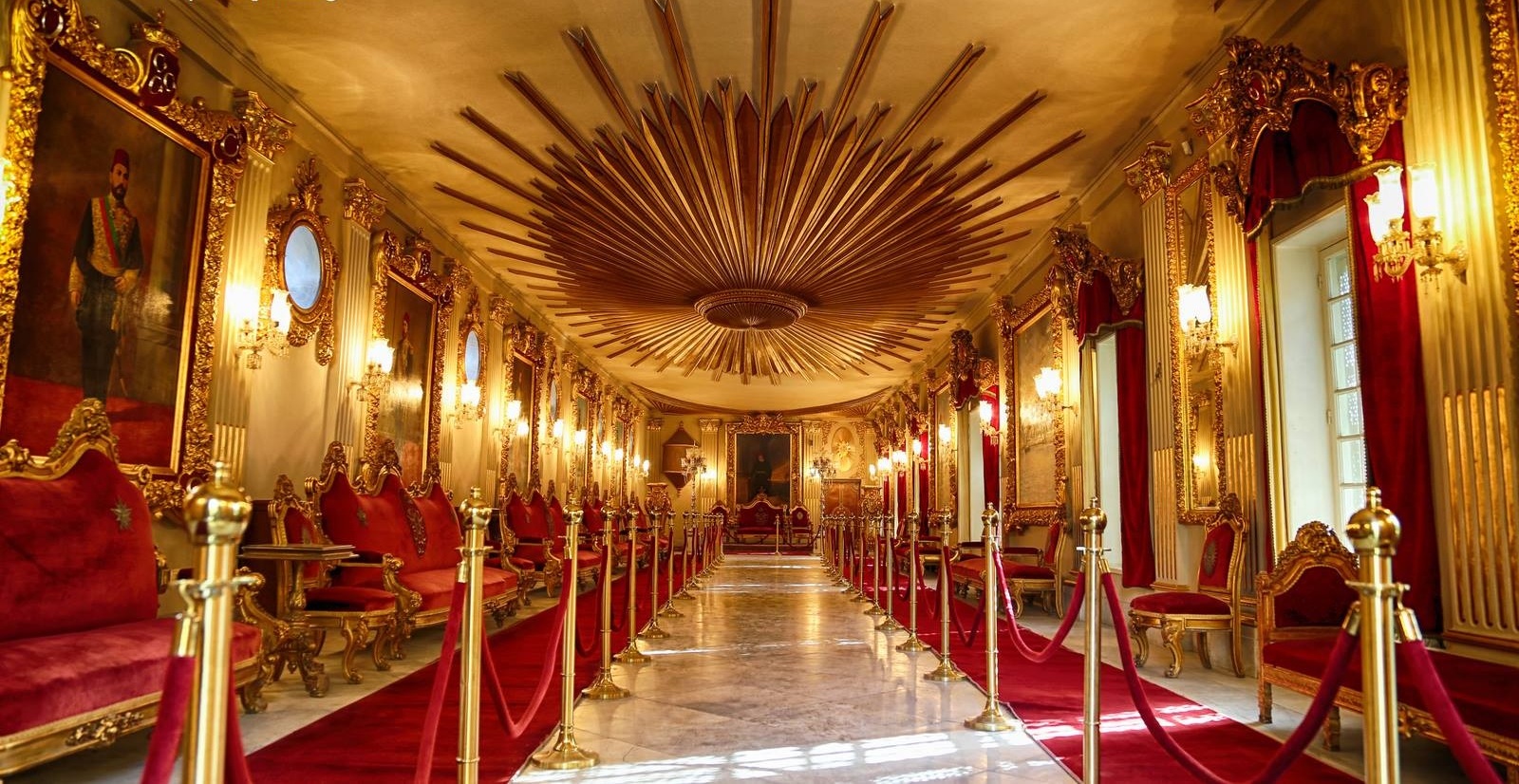 https://mdw-travel-data-us-east-1.s3.amazonaws.com/img/country/Egypt/Manial-Palace-Museum/img_03.jpg