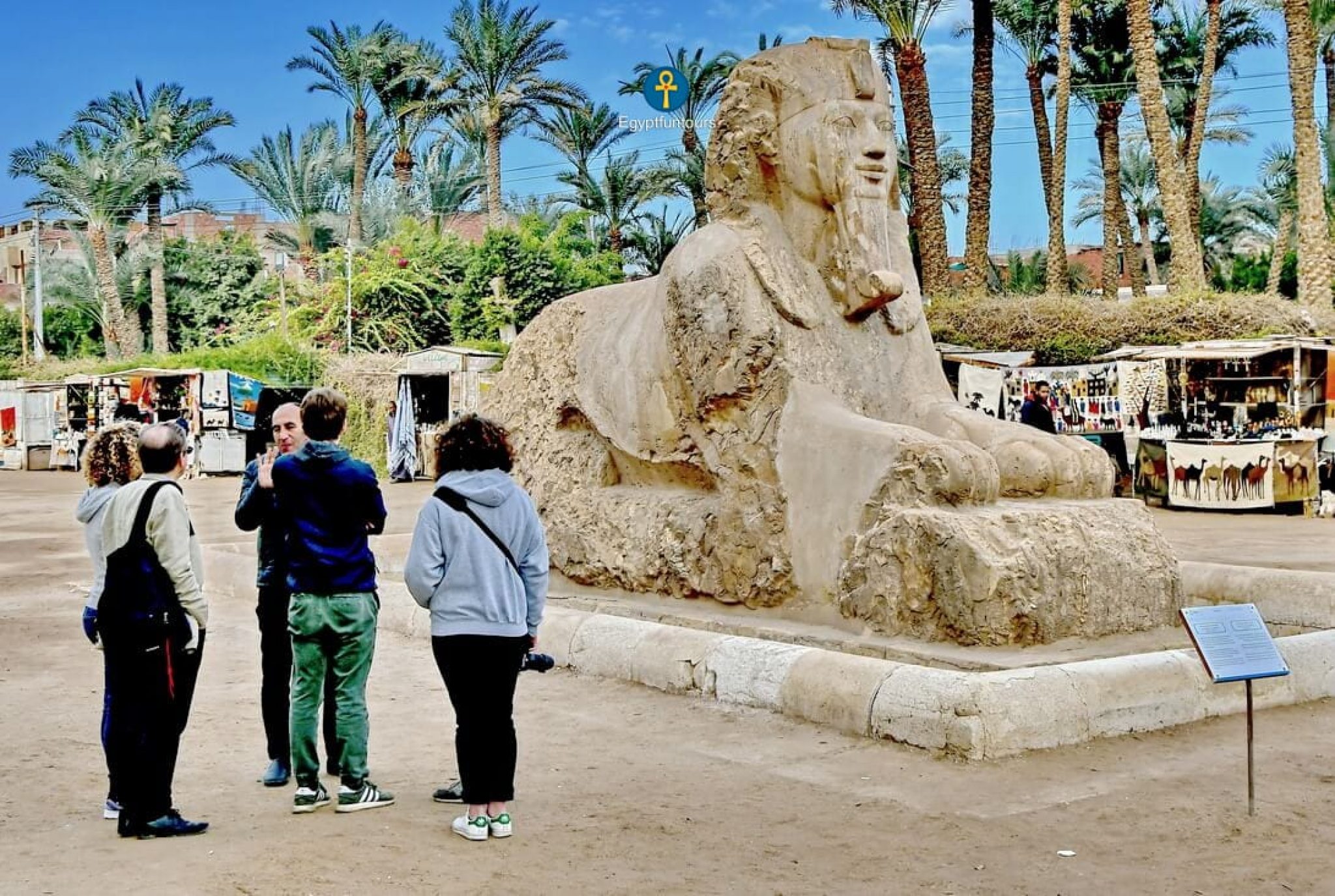 https://mdw-travel-data-us-east-1.s3.amazonaws.com/img/country/Egypt/Memphis/img_01.jpg