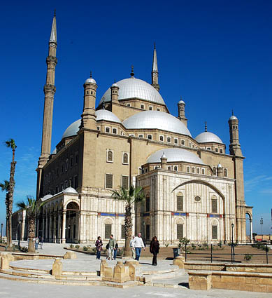 https://mdw-travel-data-us-east-1.s3.amazonaws.com/img/country/Egypt/Mohammed-Ali-Mosque/img_03.jpg