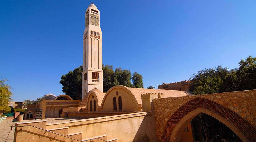 https://mdw-travel-data-us-east-1.s3.amazonaws.com/img/country/Egypt/Monastery-of-Saint-Macarius-the-Great/img_02.jpg