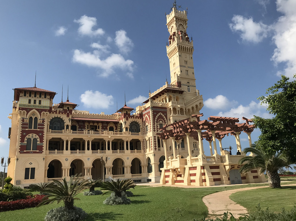 https://mdw-travel-data-us-east-1.s3.amazonaws.com/img/country/Egypt/Montazah-Gardens/img_03.jpg
