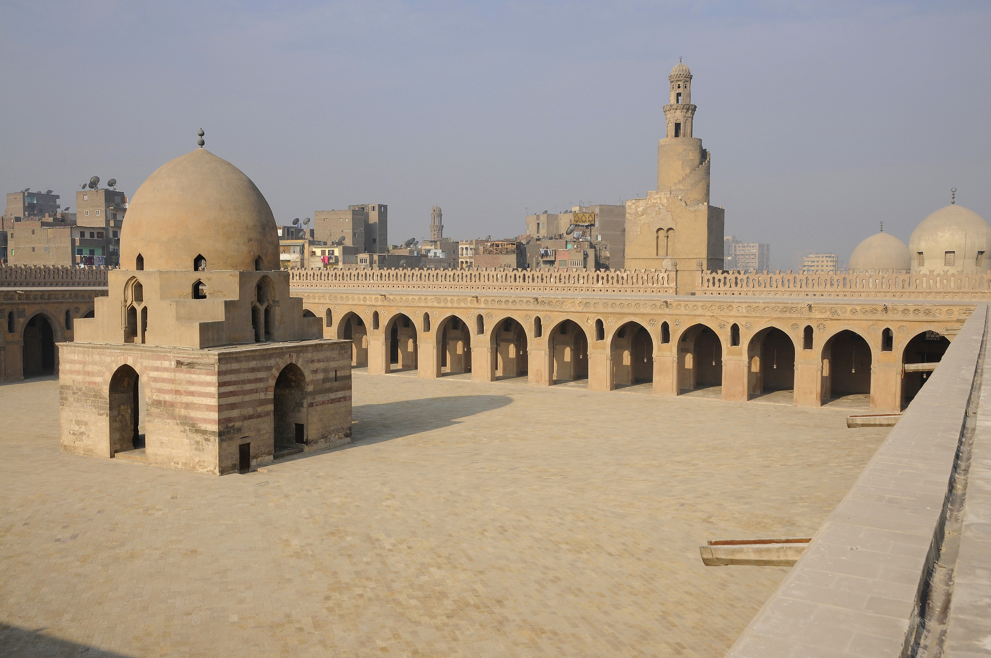 https://mdw-travel-data-us-east-1.s3.amazonaws.com/img/country/Egypt/Mosque-of-Ibn-Tulun/img_05.jpg