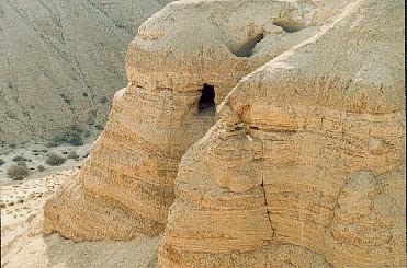 https://mdw-travel-data-us-east-1.s3.amazonaws.com/img/country/Egypt/Naga-Hammadi-Martyrs-Memorial-Museum/img_02.jpg