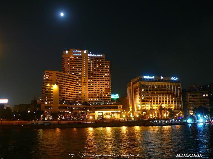 https://mdw-travel-data-us-east-1.s3.amazonaws.com/img/country/Egypt/Nile-Corniche/img_02.jpg