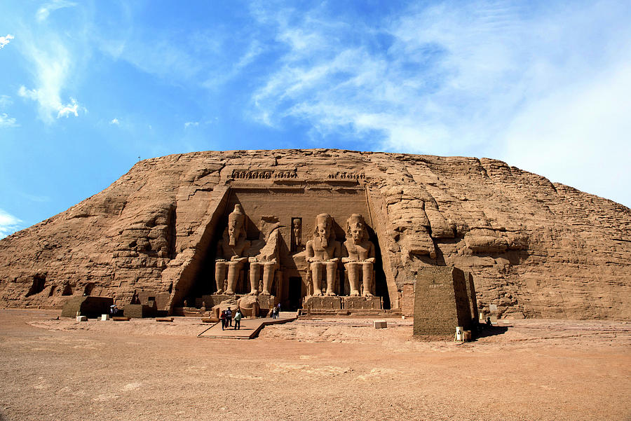 https://mdw-travel-data-us-east-1.s3.amazonaws.com/img/country/Egypt/Nubian-Monuments/img_01.jpg