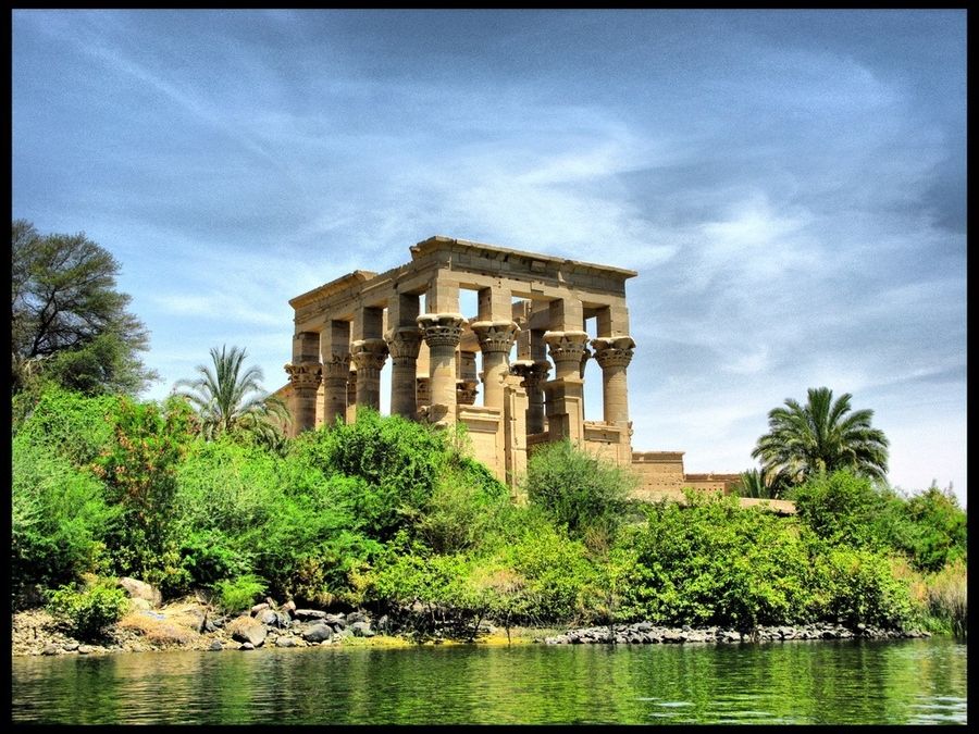 https://mdw-travel-data-us-east-1.s3.amazonaws.com/img/country/Egypt/Nubian-Monuments/img_03.jpg