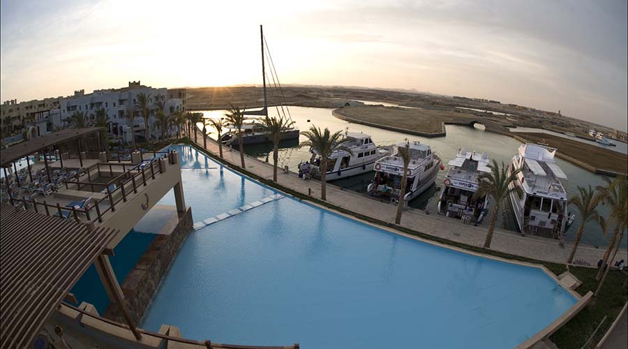 https://mdw-travel-data-us-east-1.s3.amazonaws.com/img/country/Egypt/Port-Ghalib-Marina/img_02.jpg