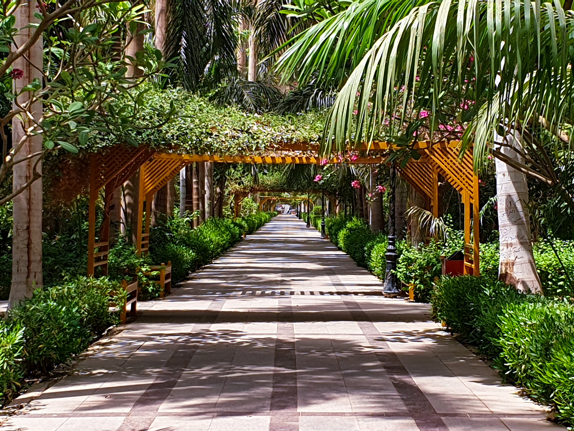 https://mdw-travel-data-us-east-1.s3.amazonaws.com/img/country/Egypt/Qalyub-Botanical-Garden/img_01.jpg