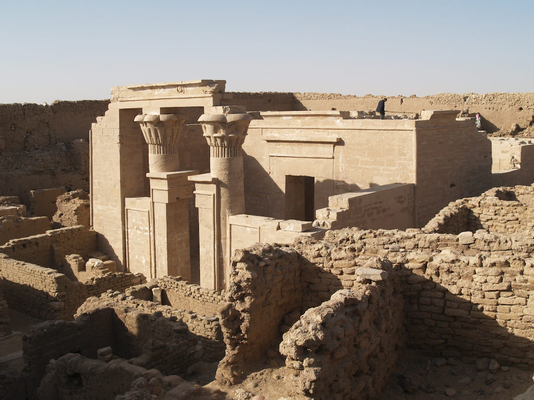 https://mdw-travel-data-us-east-1.s3.amazonaws.com/img/country/Egypt/Qasr-el-Ghueita/img_01.jpg