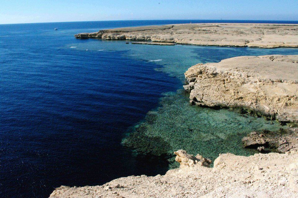 https://mdw-travel-data-us-east-1.s3.amazonaws.com/img/country/Egypt/Ras-Mohamed-National-Park/img_01.jpg
