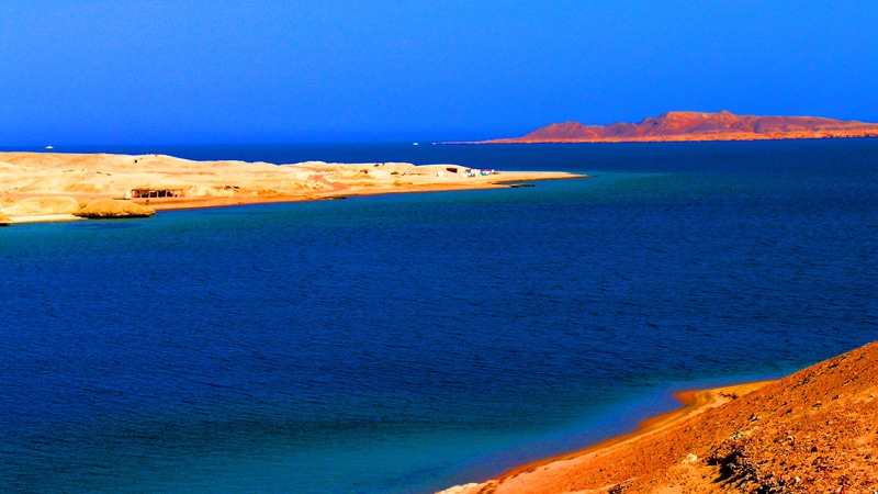 https://mdw-travel-data-us-east-1.s3.amazonaws.com/img/country/Egypt/Ras-Mohamed-National-Park/img_03.jpg