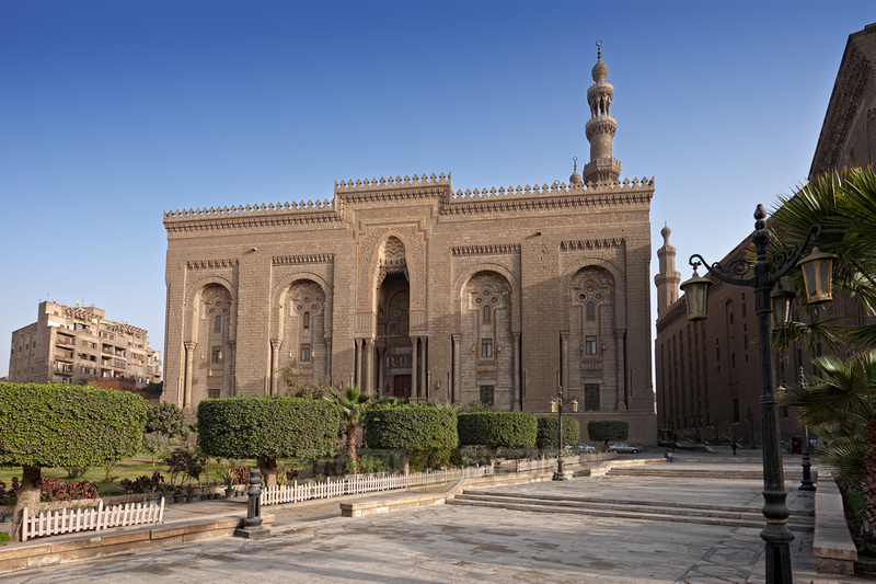 https://mdw-travel-data-us-east-1.s3.amazonaws.com/img/country/Egypt/Rifai-Mosque/img_02.jpg