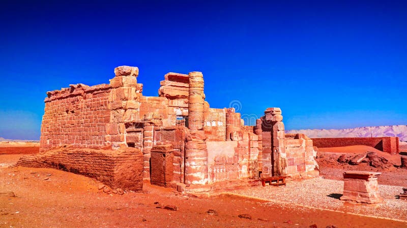 https://mdw-travel-data-us-east-1.s3.amazonaws.com/img/country/Egypt/Ruins-of-Sa-el-Hagar/img_02.jpg