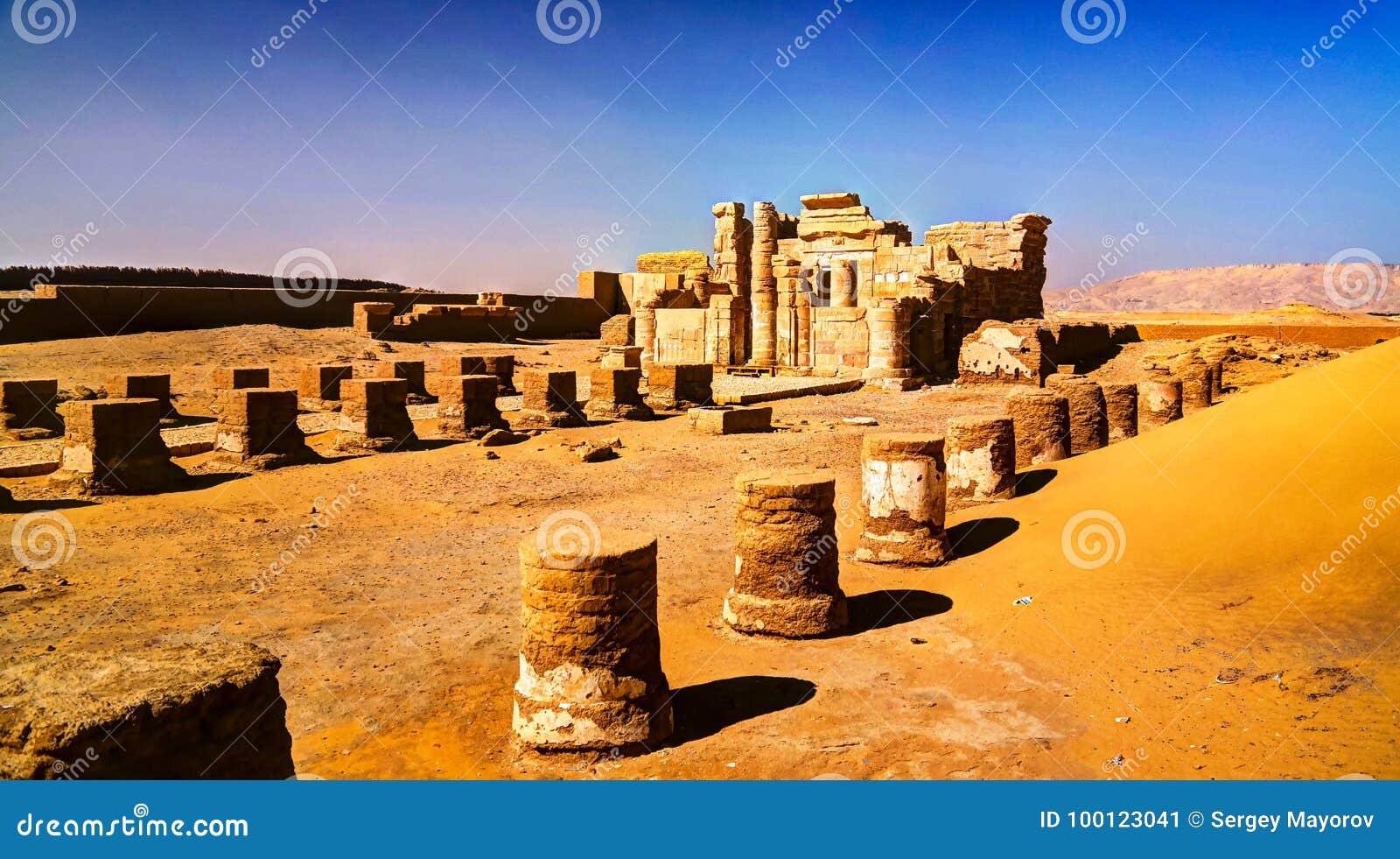 https://mdw-travel-data-us-east-1.s3.amazonaws.com/img/country/Egypt/Ruins-of-Sa-el-Hagar/img_03.jpg