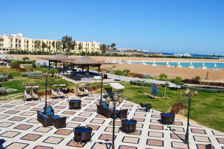 https://mdw-travel-data-us-east-1.s3.amazonaws.com/img/country/Egypt/Samra-Bay-Marina/img_02.jpg