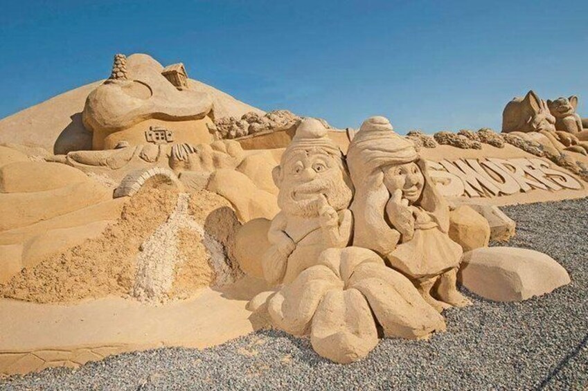 https://mdw-travel-data-us-east-1.s3.amazonaws.com/img/country/Egypt/Sand-City-Hurghada/img_03.jpg