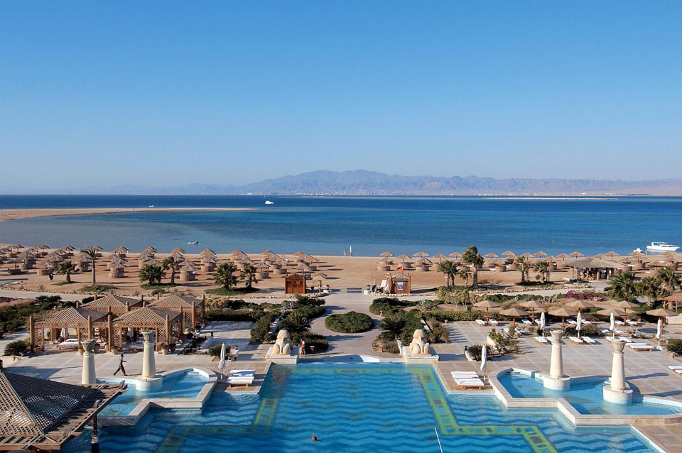 https://mdw-travel-data-us-east-1.s3.amazonaws.com/img/country/Egypt/Soma-Bay-Kite-House/img_02.jpg
