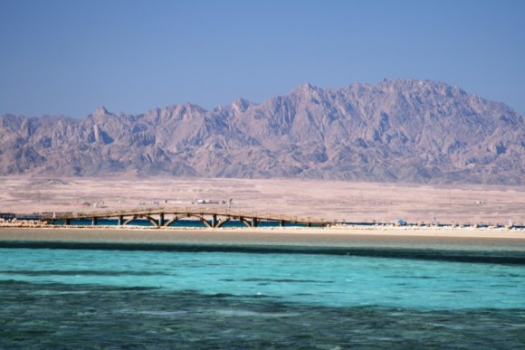 https://mdw-travel-data-us-east-1.s3.amazonaws.com/img/country/Egypt/Soma-Bay/img_01.jpg