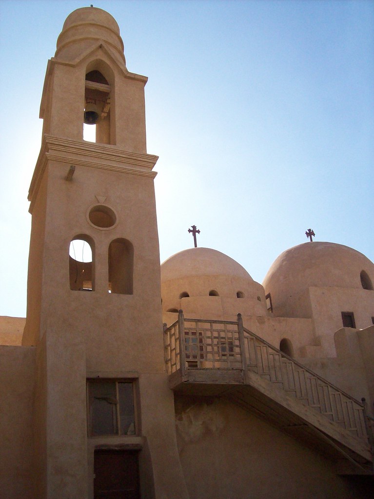 https://mdw-travel-data-us-east-1.s3.amazonaws.com/img/country/Egypt/St-Bishoy-Monastery/img_02.jpg