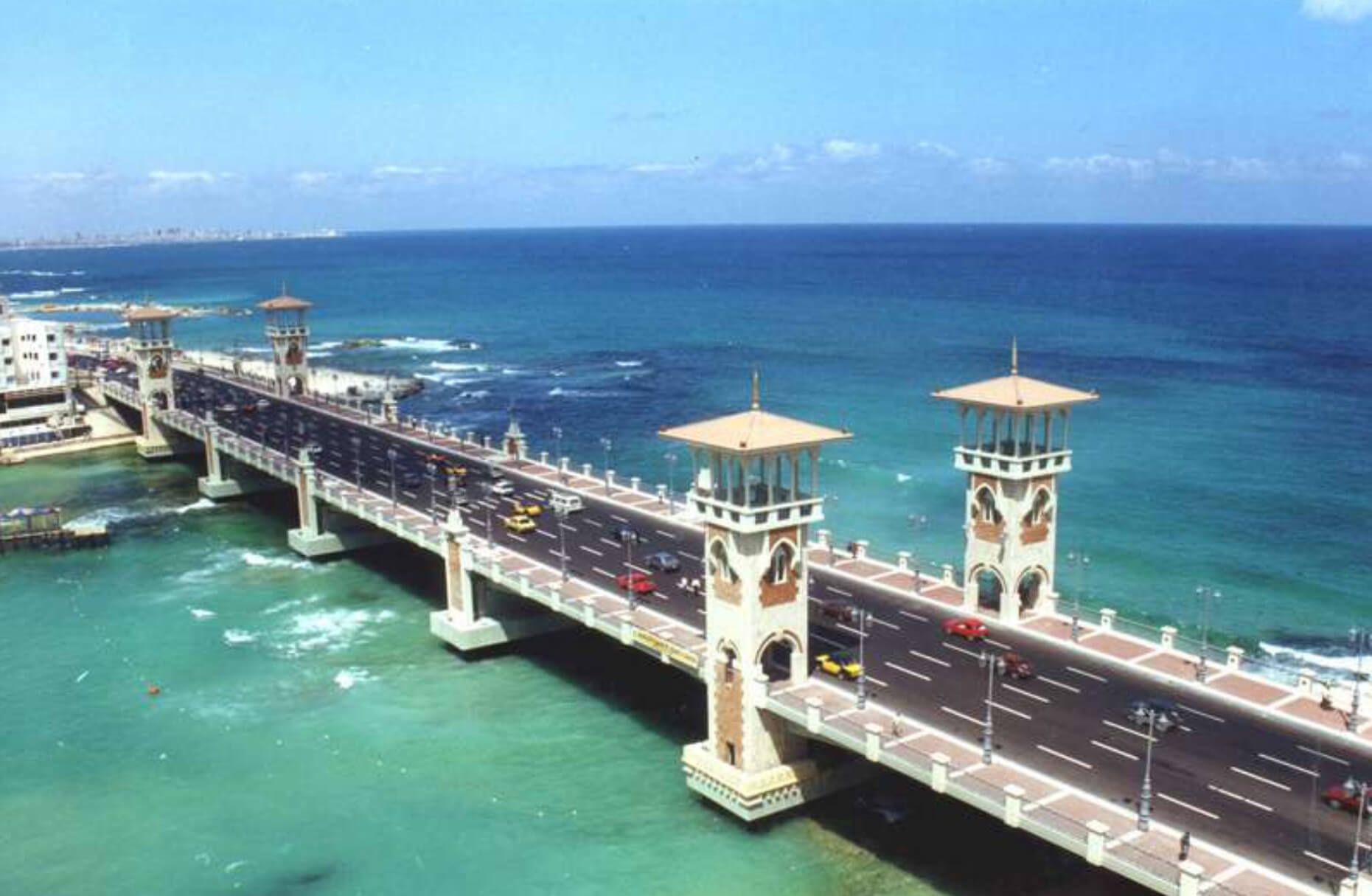 https://mdw-travel-data-us-east-1.s3.amazonaws.com/img/country/Egypt/Stanley-Bridge/img_01.jpg
