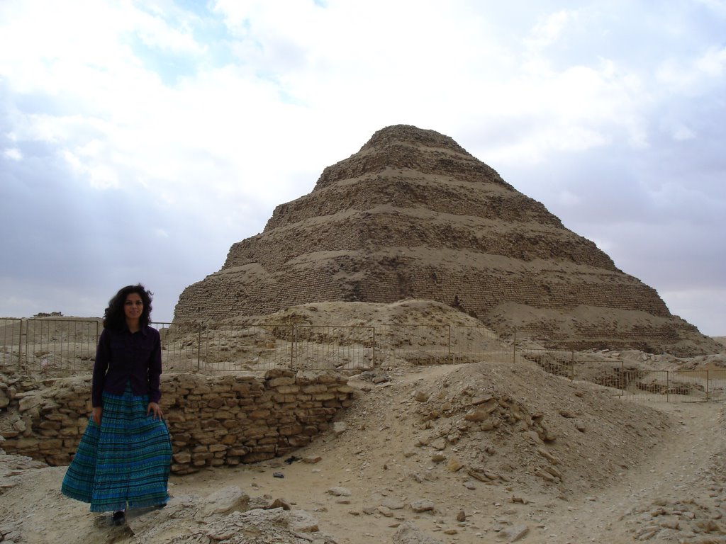 https://mdw-travel-data-us-east-1.s3.amazonaws.com/img/country/Egypt/Step-Pyramid-of-Djoser/img_03.jpg
