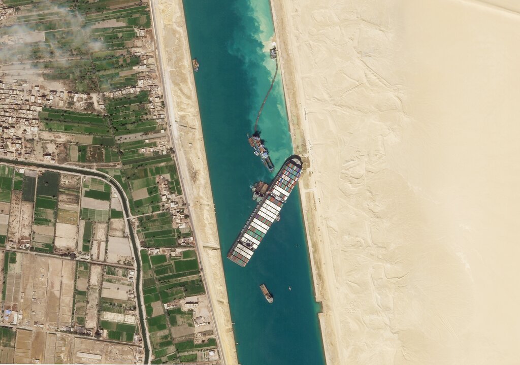 https://mdw-travel-data-us-east-1.s3.amazonaws.com/img/country/Egypt/Suez-Birds-Obsecation-Tower/img_01.jpg