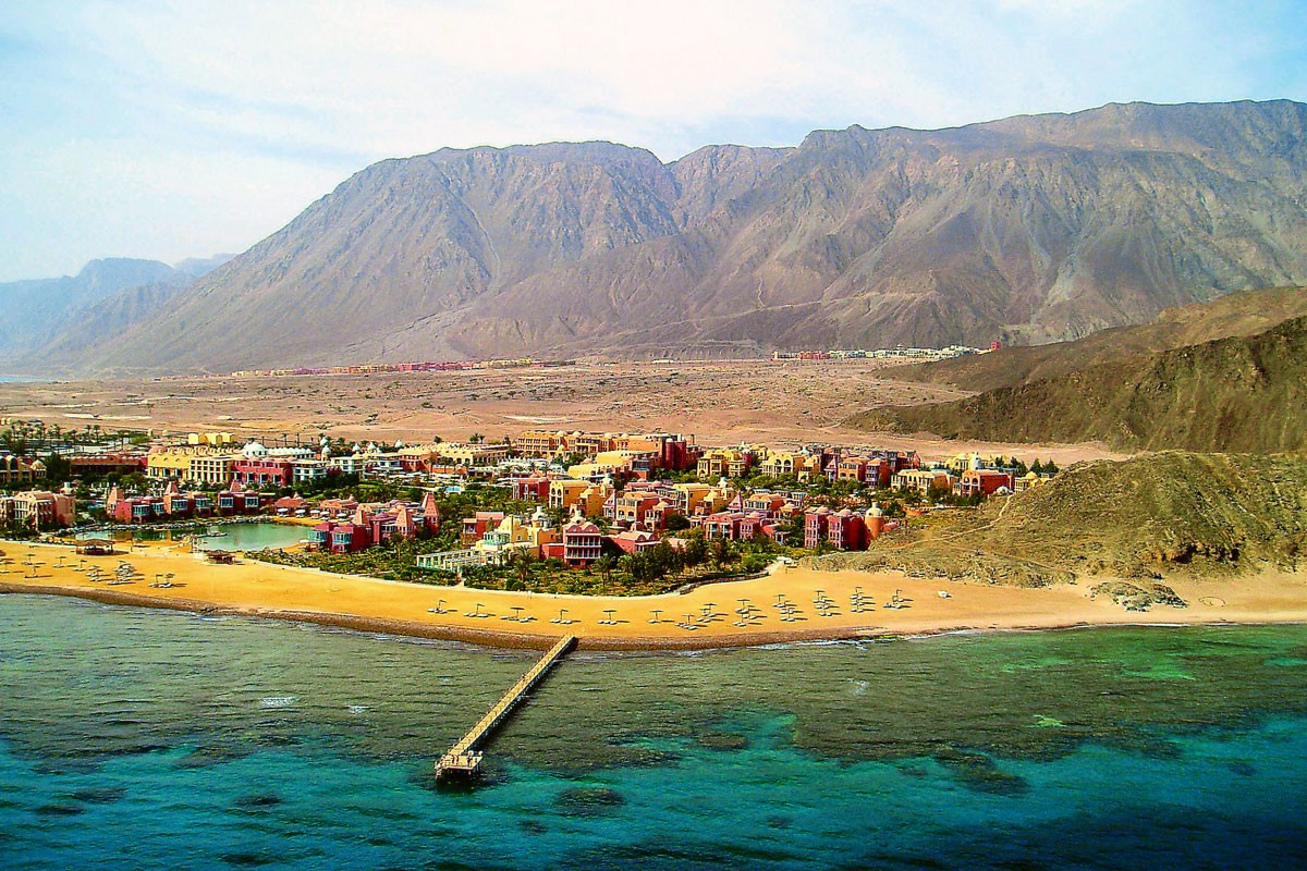 https://mdw-travel-data-us-east-1.s3.amazonaws.com/img/country/Egypt/Taba-Heights/img_03.jpg