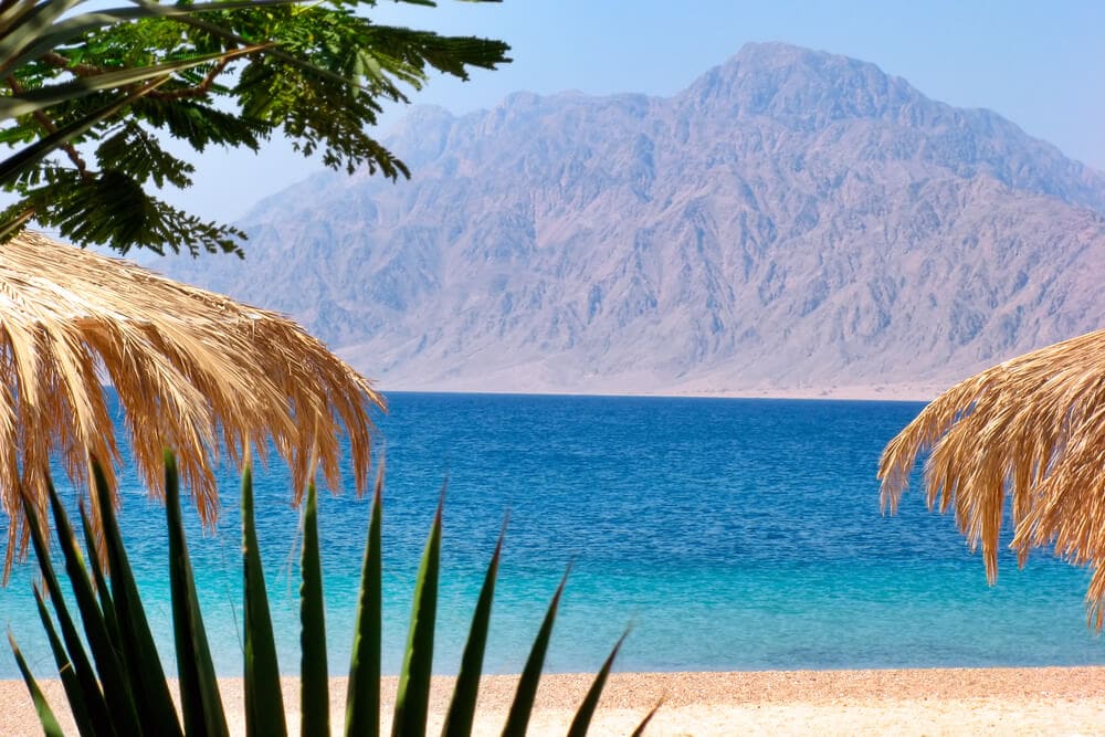 https://mdw-travel-data-us-east-1.s3.amazonaws.com/img/country/Egypt/Tarabeen-Bedouin-Village/img_01.jpg