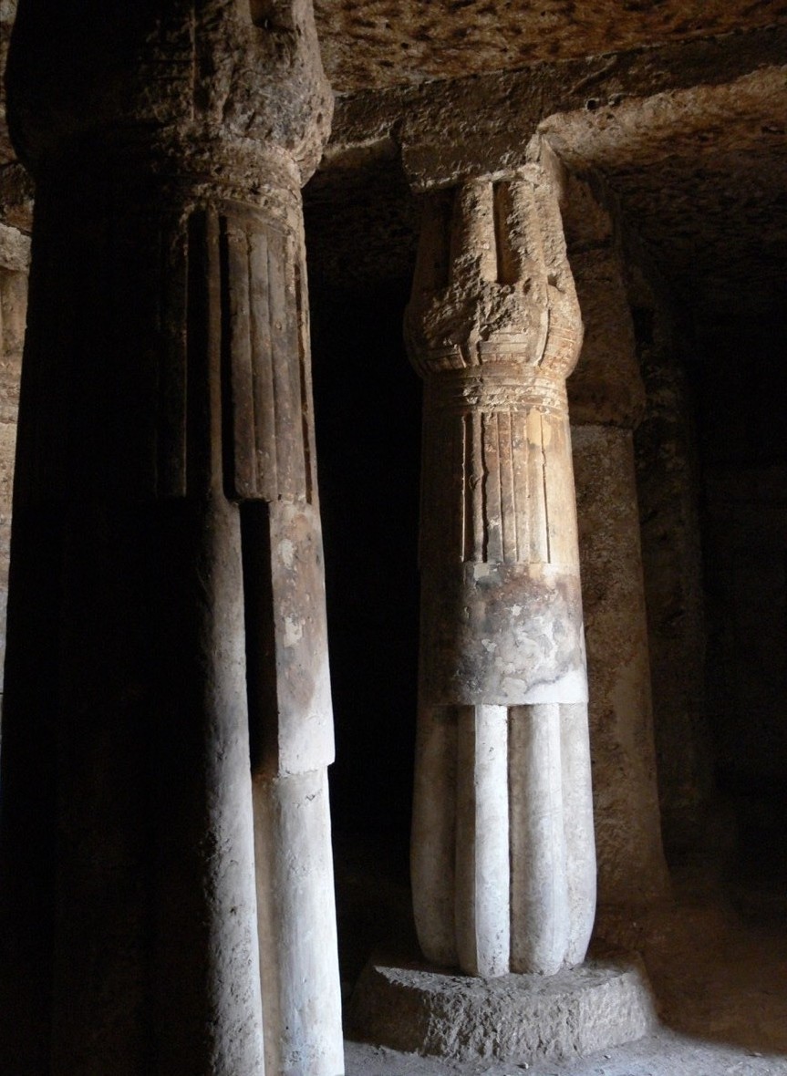 https://mdw-travel-data-us-east-1.s3.amazonaws.com/img/country/Egypt/Tell-el-Amarna-North-Tombs/img_02.jpg