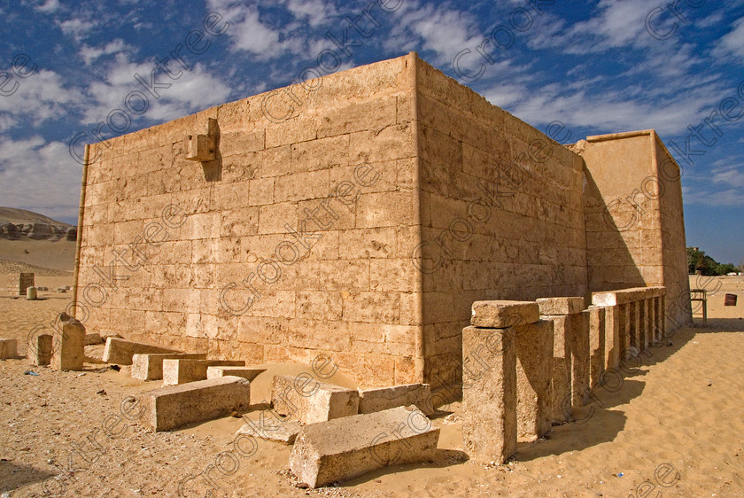 https://mdw-travel-data-us-east-1.s3.amazonaws.com/img/country/Egypt/Temple-of-Petosiris/img_01.jpg