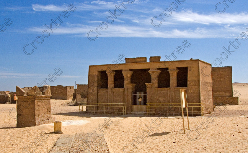 https://mdw-travel-data-us-east-1.s3.amazonaws.com/img/country/Egypt/Temple-of-Petosiris/img_02.jpg