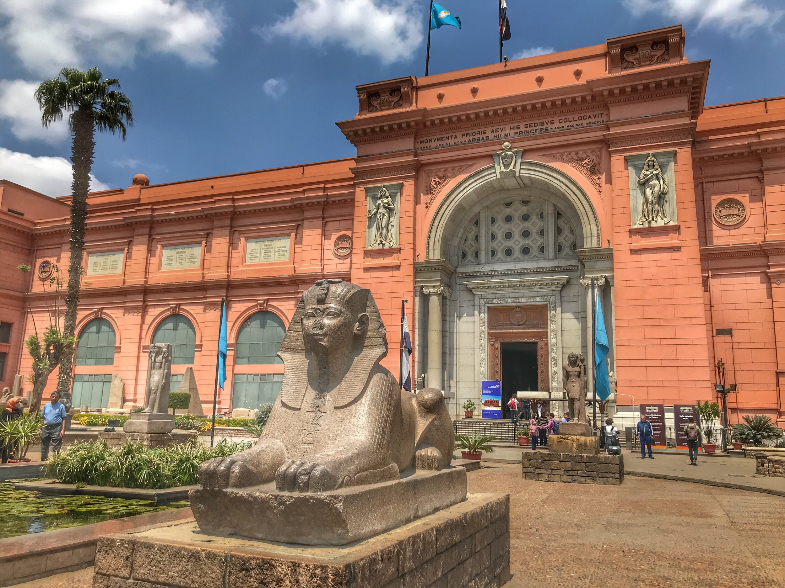https://mdw-travel-data-us-east-1.s3.amazonaws.com/img/country/Egypt/The-Egyptian-Museum/img_03.jpg