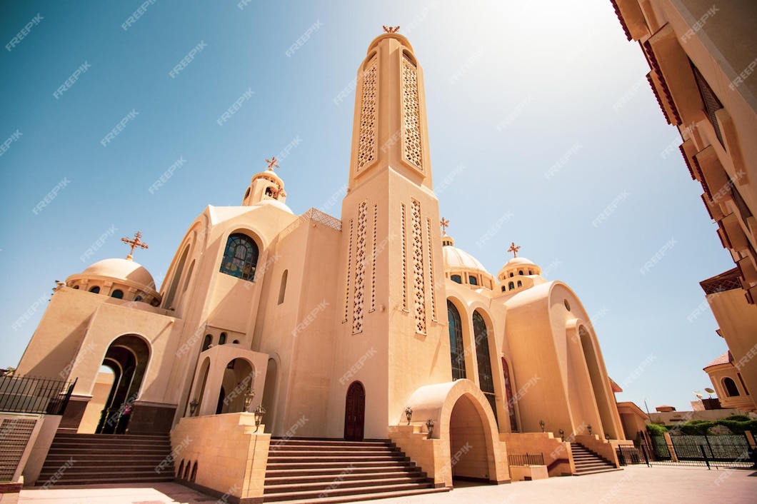 https://mdw-travel-data-us-east-1.s3.amazonaws.com/img/country/Egypt/The-Heavenly-Cathedral/img_01.jpg