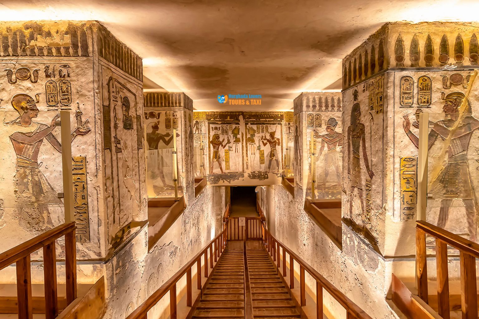 https://mdw-travel-data-us-east-1.s3.amazonaws.com/img/country/Egypt/Tomb-of-Ramesses-III/img_01.jpg
