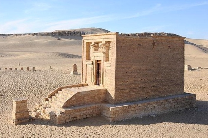 https://mdw-travel-data-us-east-1.s3.amazonaws.com/img/country/Egypt/Tuna-Al-Gabal-Necropolis/img_01.jpg