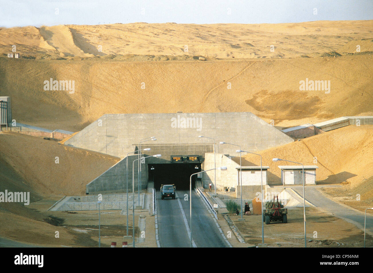 https://mdw-travel-data-us-east-1.s3.amazonaws.com/img/country/Egypt/Tunnel-Under-the-Suez-Canal/img_02.jpg
