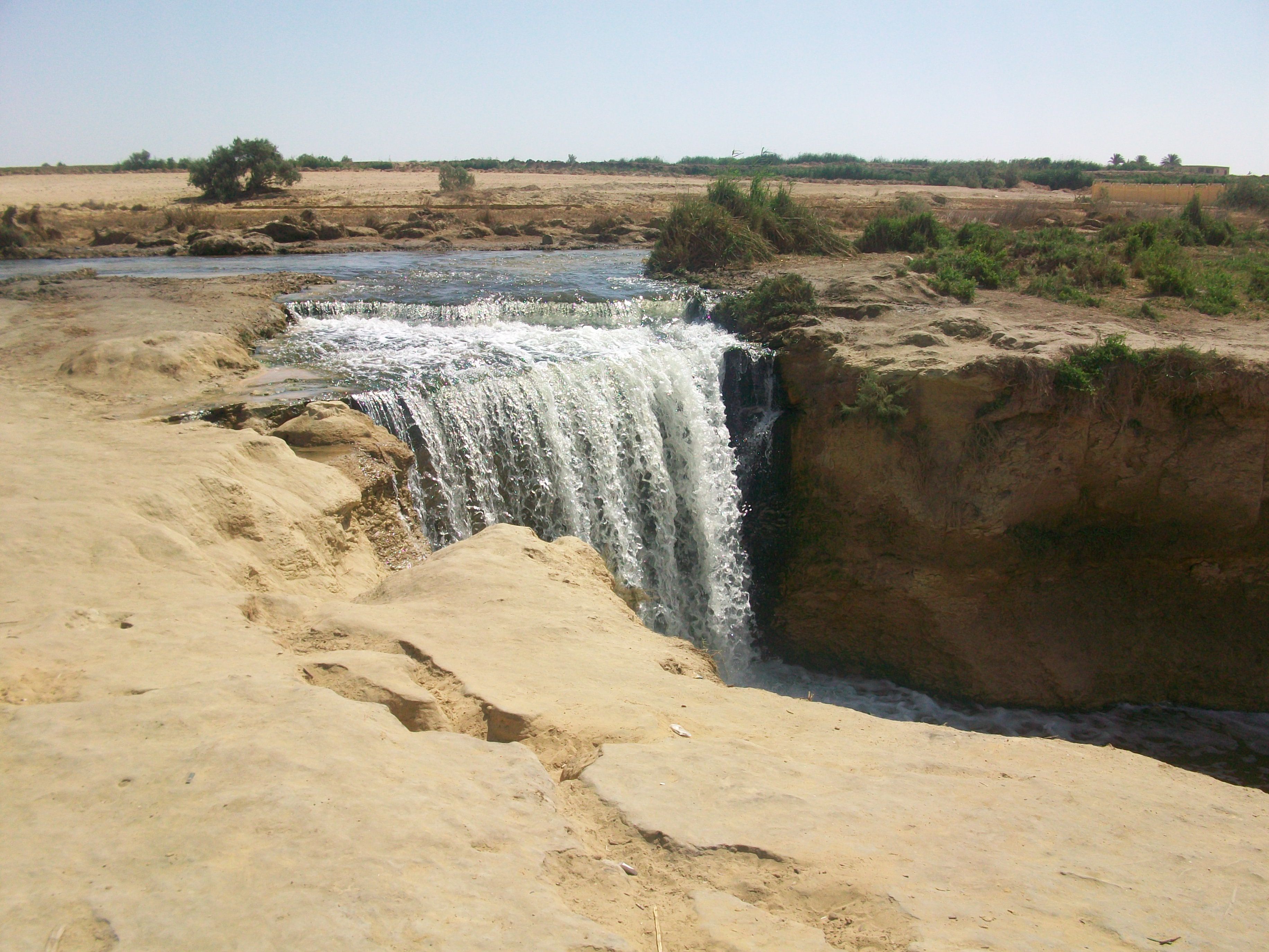 https://mdw-travel-data-us-east-1.s3.amazonaws.com/img/country/Egypt/Wadi-El-Rayan/img_02.jpg
