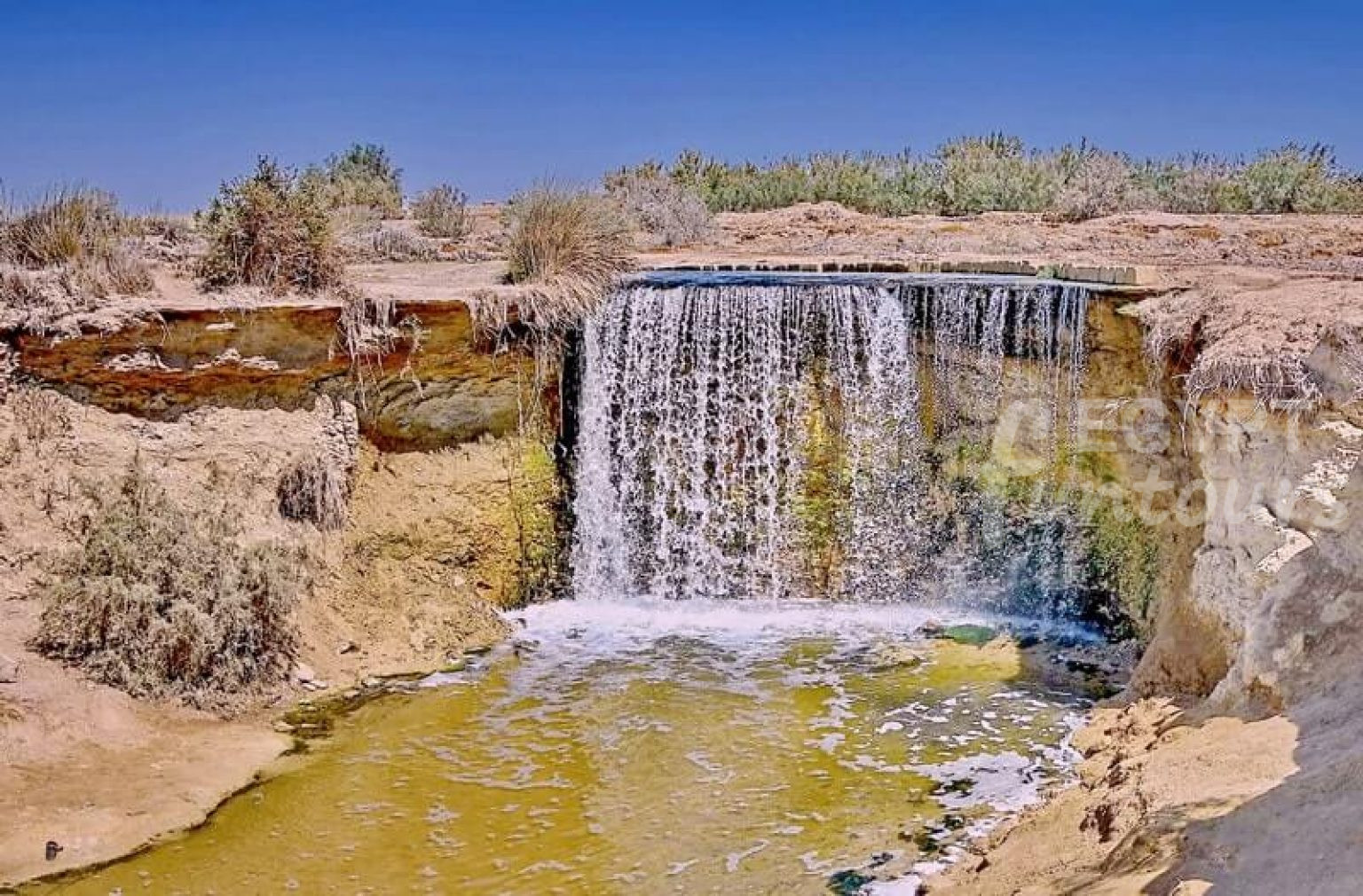 https://mdw-travel-data-us-east-1.s3.amazonaws.com/img/country/Egypt/Wadi-El-Rayan/img_03.jpg