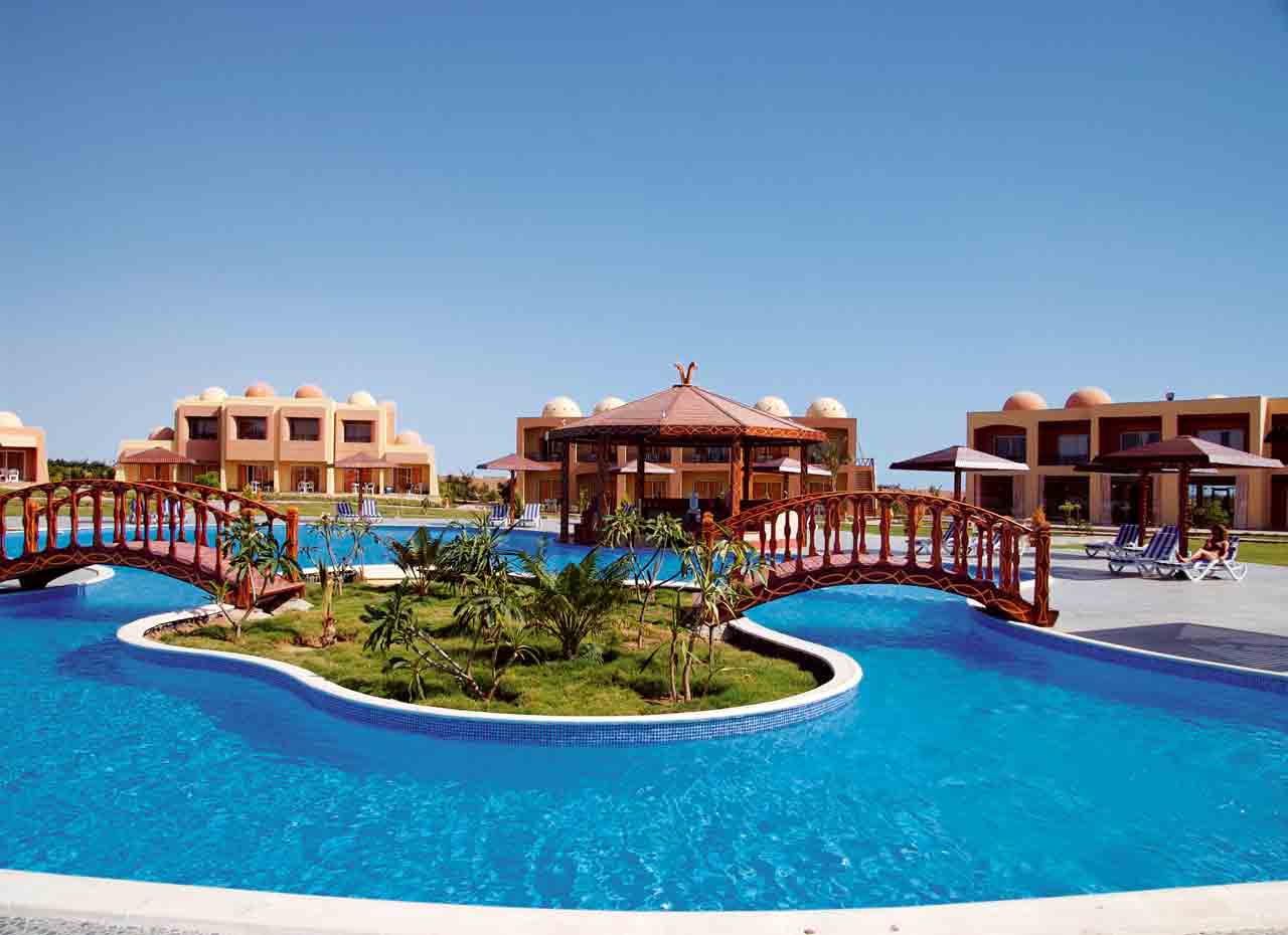 https://mdw-travel-data-us-east-1.s3.amazonaws.com/img/country/Egypt/Wadi-Lahmy-Azur-Resort/img_01.jpg
