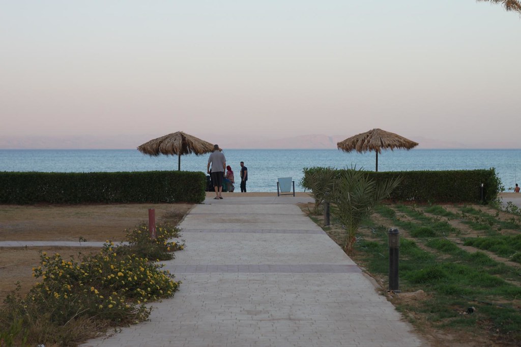 https://mdw-travel-data-us-east-1.s3.amazonaws.com/img/country/Egypt/Zafarana/img_03.jpg