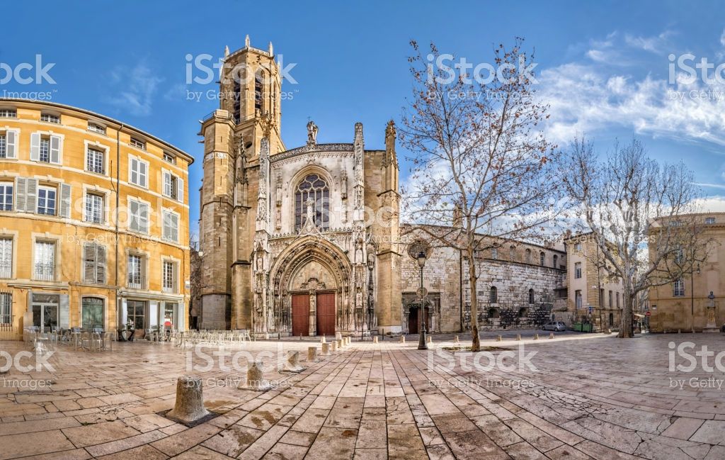 https://mdw-travel-data-us-east-1.s3.amazonaws.com/img/country/France/Aix-Cathedral/img_01.jpg
